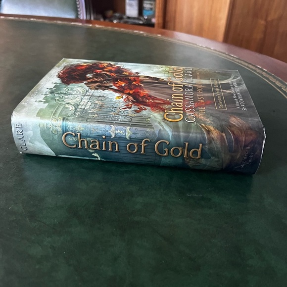 3/$24 Chain of Gold by Cassandra Clare Hardcover NWT - Picture 6 of 6